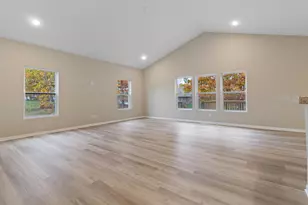 717 Druim Tr, Crown Point, IN 46307 - Photo 6