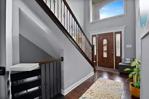 7506 Fawn Valley Dr, Schererville, IN 46375 - Photo 4