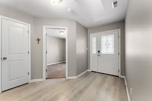 8987 Halfway Dr, Cedar Lake, IN 46303 - Photo 4