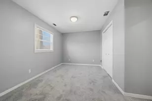 1226 W 45th Ave, Gary, IN 46408 - Photo 26