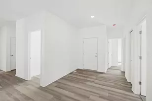 6711 E 103rd Ave, Crown Point, IN 46307 - Photo 2