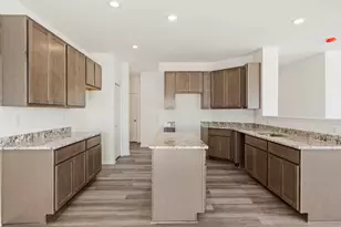 6711 E 103rd Ave, Crown Point, IN 46307 - Photo 8