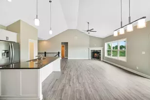 615 Debra Kay Dr, Lowell, IN 46356 - Photo 4