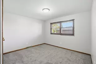 14 Helena Dr, Schererville, IN 46375 - Photo 14