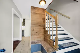 1006 W 21st St, La Porte, IN 46350 - Photo 2