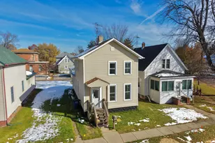 117 Patton St, La Porte, IN 46350 - Photo 1