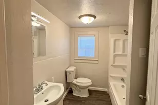 412 Woodbine St, La Porte, IN 46350 - Photo 12