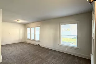 412 Woodbine St, La Porte, IN 46350 - Photo 2