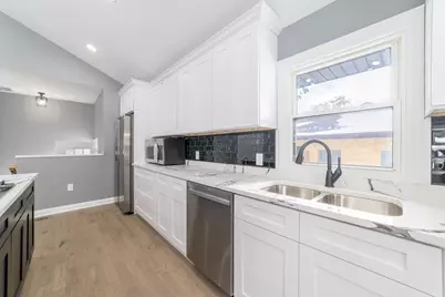 8205 Parkview Avenue, Munster, IN 46321 - Photo 10