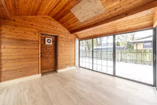 8205 Parkview Ave, Munster, IN 46321 - Photo 22