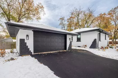 8205 Parkview Avenue, Munster, IN 46321 - Photo 4