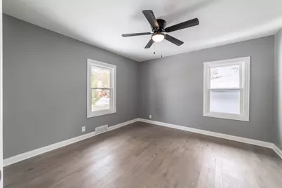 8205 Parkview Avenue, Munster, IN 46321 - Photo 18