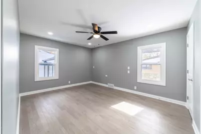 8205 Parkview Avenue, Munster, IN 46321 - Photo 14