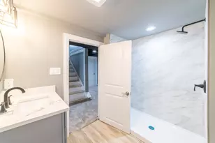 8205 Parkview Ave, Munster, IN 46321 - Photo 28