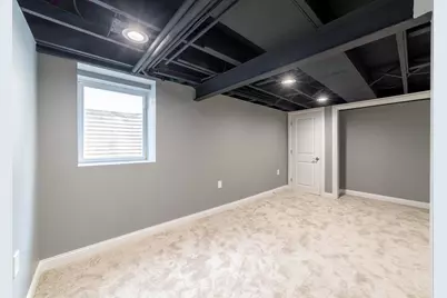 8205 Parkview Avenue, Munster, IN 46321 - Photo 32