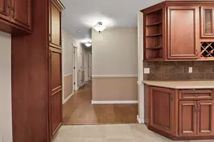 1608 Sunnyslope Dr, Crown Point, IN 46307 - Photo 6