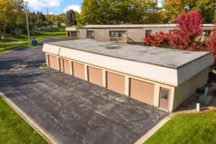 1521 Maple Pl, Schererville, IN 46375 - Photo 6