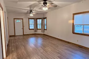 101 W Lincoln St, Kentland, IN 47951 - Photo 6