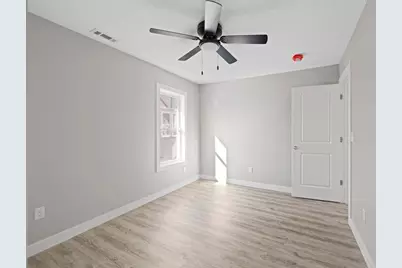 202 Jefferson Avenue, La Porte, IN 46350 - Photo 10