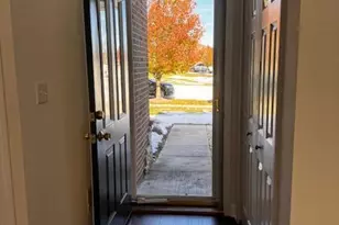 9989 Settlers Ct, Saint John, IN 46373 - Photo 8