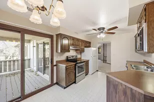 2022 Windsor Ct, Schererville, IN 46375 - Photo 8