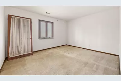 2022 Windsor Court #4, Schererville, IN 46375 - Photo 14