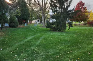 1920 David Dr, Chesterton, IN 46304 - Photo 4