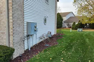 1920 David Dr, Chesterton, IN 46304 - Photo 2