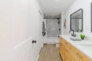 5544 E 10th Ave, Gary, IN 46403 - Photo 36