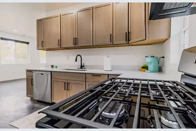 5544 E 10th Avenue, Gary, IN 46403 - Photo 10