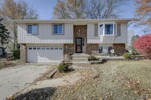 8950 Marquette St, Saint John, IN 46373 - Photo 2