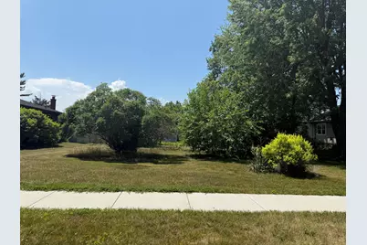 138 N Rensselaer Avenue, Griffith, IN 46319 - Photo 2