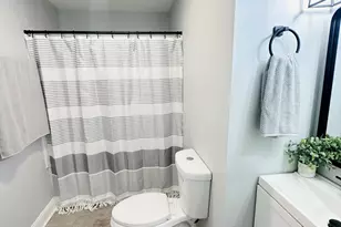 7437 White Oak Ave, Hammond, IN 46324 - Photo 6