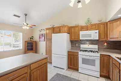 239 Laura Lane, Hobart, IN 46342 - Photo 6