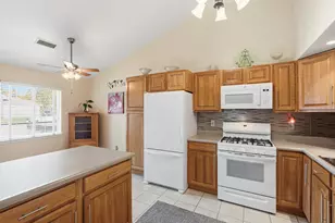 239 Laura Ln, Hobart, IN 46342 - Photo 6