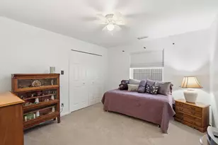 239 Laura Ln, Hobart, IN 46342 - Photo 14