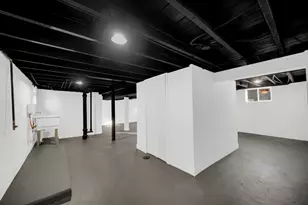 4364 Pennsylvania St, Gary, IN 46409 - Photo 18