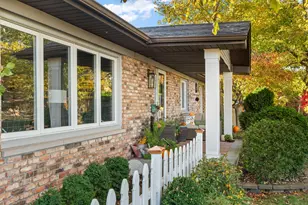 121 7th Ave NW, Demotte, IN 46310 - Photo 2