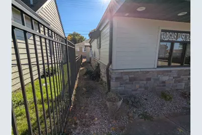 4122 W Western Avenue, South Bend, IN 46619 - Photo 8