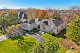 828 Royal Dublin Ln, Dyer, IN 46311 - Photo 1