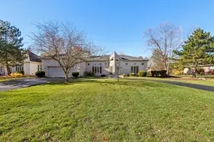 828 Royal Dublin Ln, Dyer, IN 46311 - Photo 10