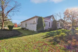 828 Royal Dublin Ln, Dyer, IN 46311 - Photo 64