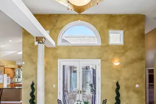 828 Royal Dublin Ln, Dyer, IN 46311 - Photo 8