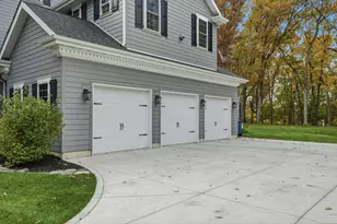 804 Shannon Dr, Crown Point, IN 46307 - Photo 10