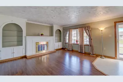 754 Governor Road, Valparaiso, IN 46385 - Photo 6