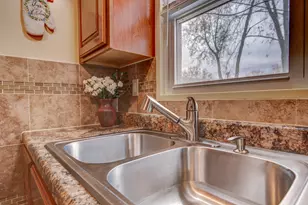 754 Governor Rd, Valparaiso, IN 46385 - Photo 18