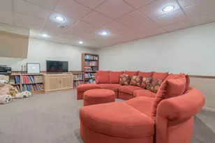 927 Woodhollow Dr, Schererville, IN 46375 - Photo 30