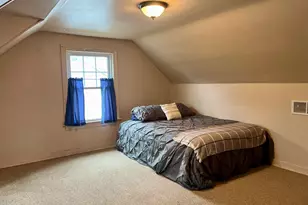 33 N Illinois St, Hobart, IN 46342 - Photo 10