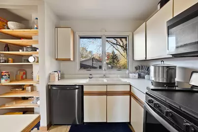 642 Omega Drive, Crown Point, IN 46307 - Photo 4