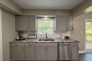 237 Krouser Dr, Valparaiso, IN 46385 - Photo 10